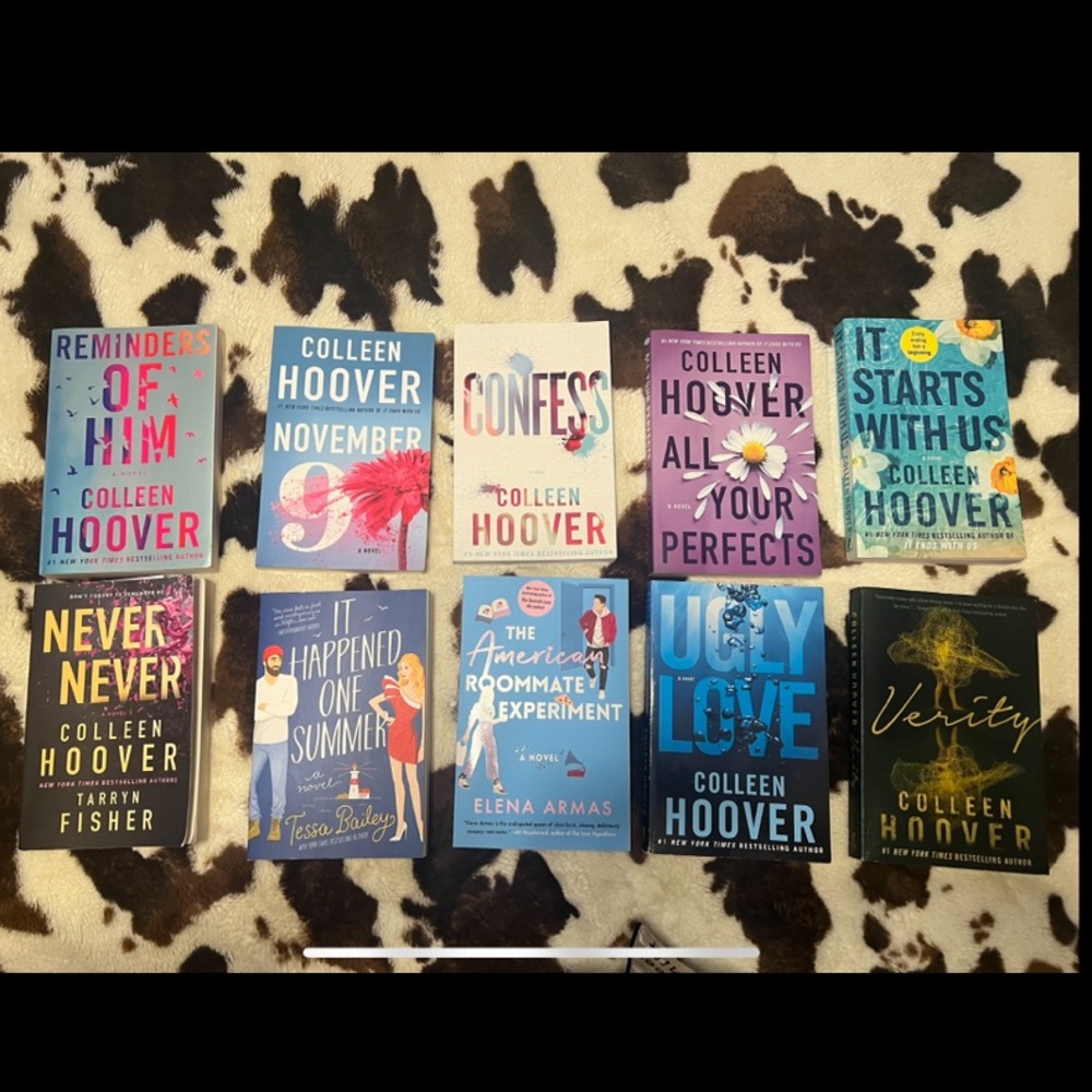 BUNDLE OF 10 BOOKS!!
